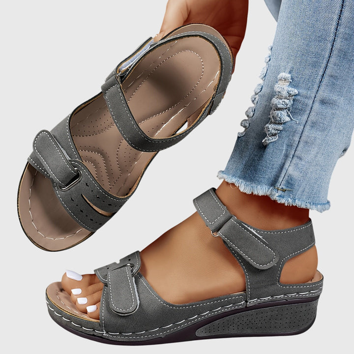 Orthopädische Sandalen