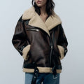 Jacke mit Revers aus Kunstmaterial
