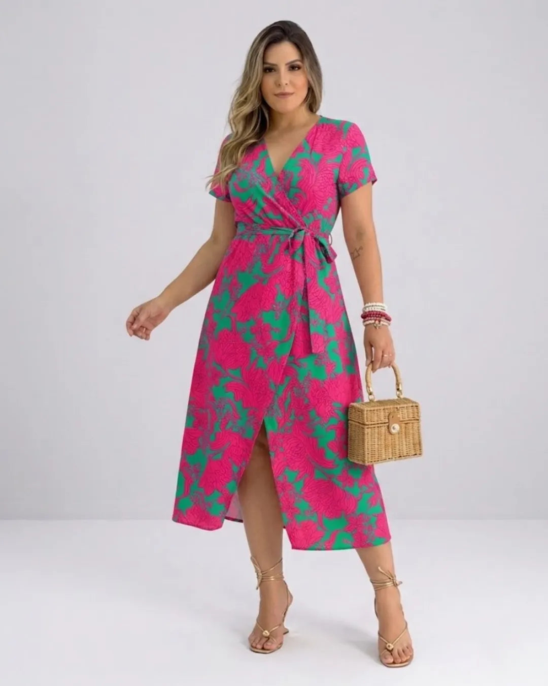 Damen Wickelkleid mit Blumenprint – V-Ausschnitt Midikleid mit Schlitz & Bindegürtel