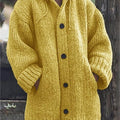 Lange, übergroße Strickjacke mit Kapuze