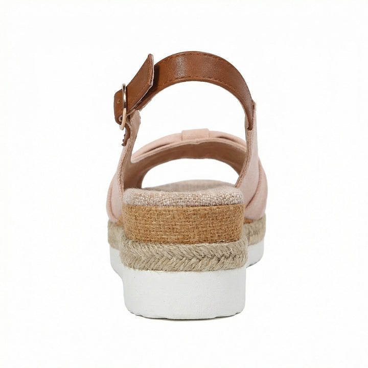Orthopädische Sandalen mit Zehenspitzen