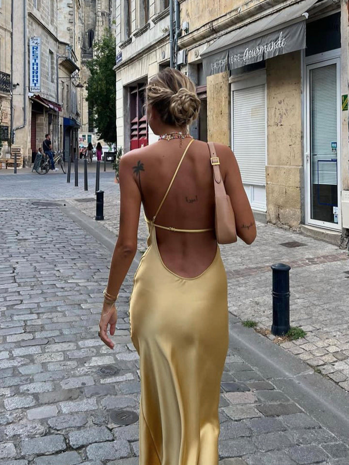 Lange satin Kleid mit Schlitzen am Rücken – rückenfreies Abendkleid Satinkleid bodenlang elegant