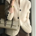 Strickjacke mit Knopfleiste