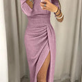 Schulterfreies, Gerafftes, Langärmliges Kleid Mit Seitlichem Schlitz