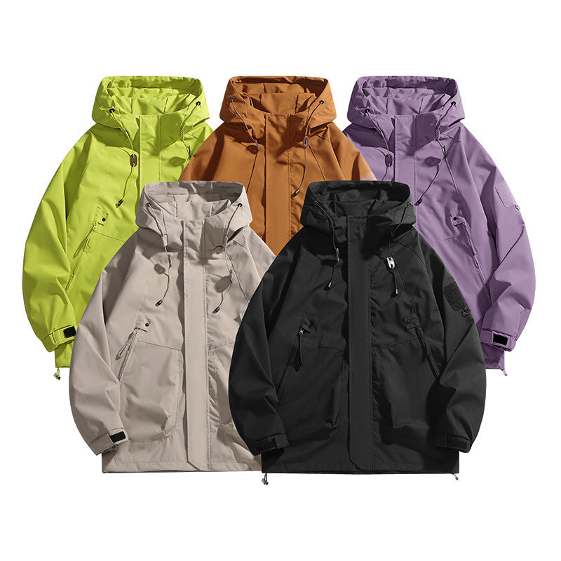 Damen wasserdichte Outdoor-Jacke mit verstellbarer Kapuze und atmungsaktiven Einsätzen
