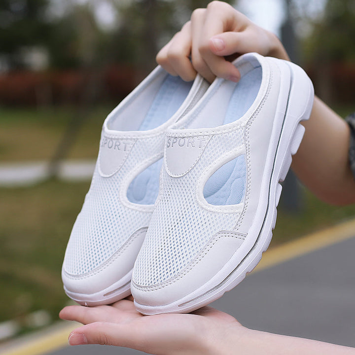 Damen Slip-On-Pantoletten aus Mesh mit seitlichen Ausschnitten | Zeitlos