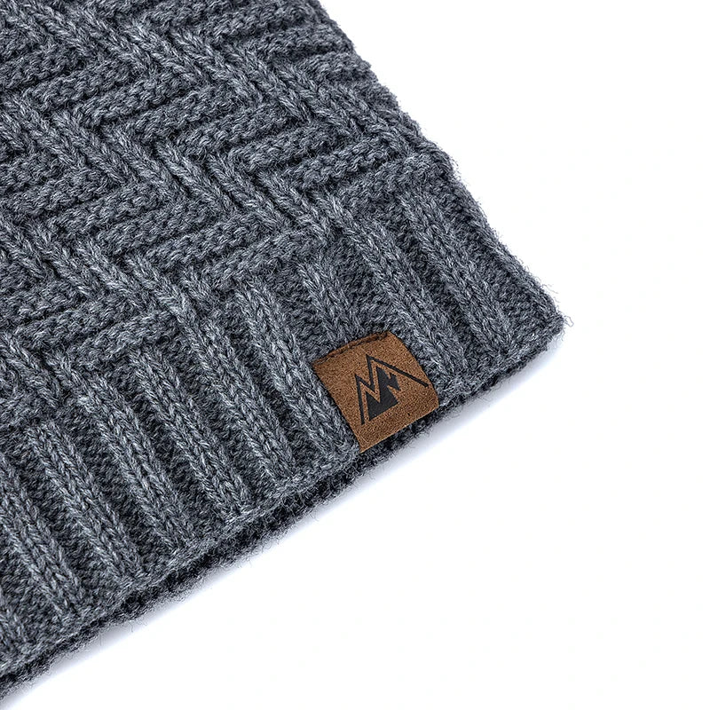 Wintermütze – Gestrickte Beanie mit Fellfutter für Damen und Herren