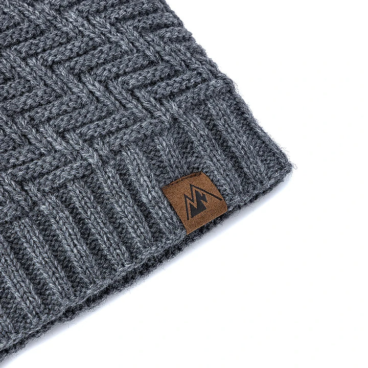 Wintermütze – Gestrickte Beanie mit Fellfutter für Damen und Herren