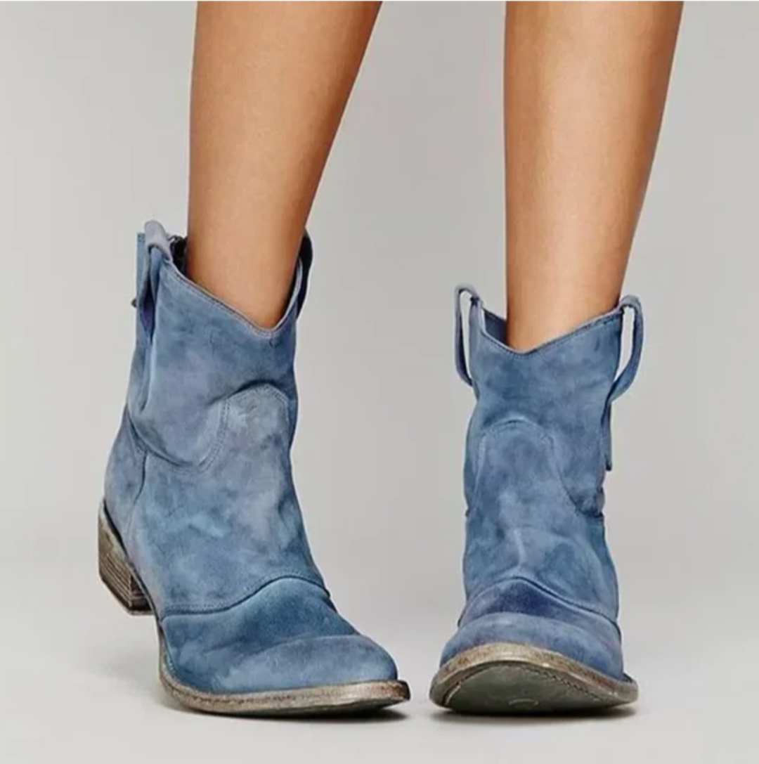 Elegante Wildleder-Westernstiefel für einen stilvollen Look