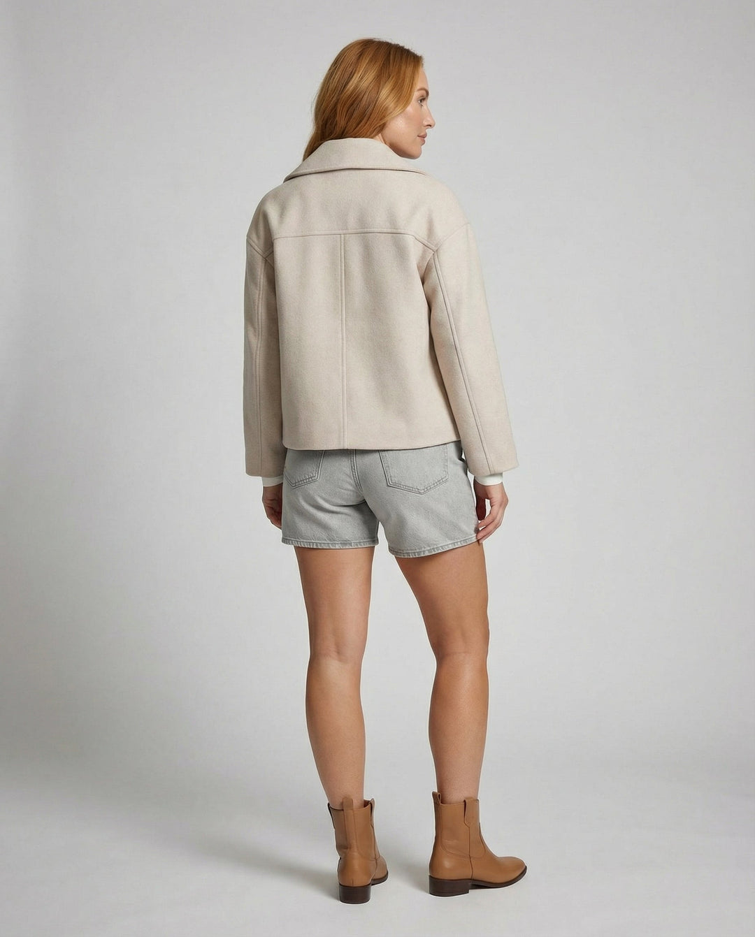 Damen Jacke mit Kurzschnitt & Doppelreiher | Zeitlos
