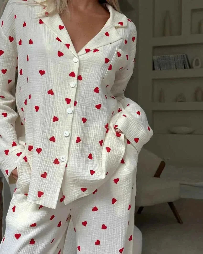 Zweiteiliges Pyjama-Set mit Herzmuster & Weitem Bein