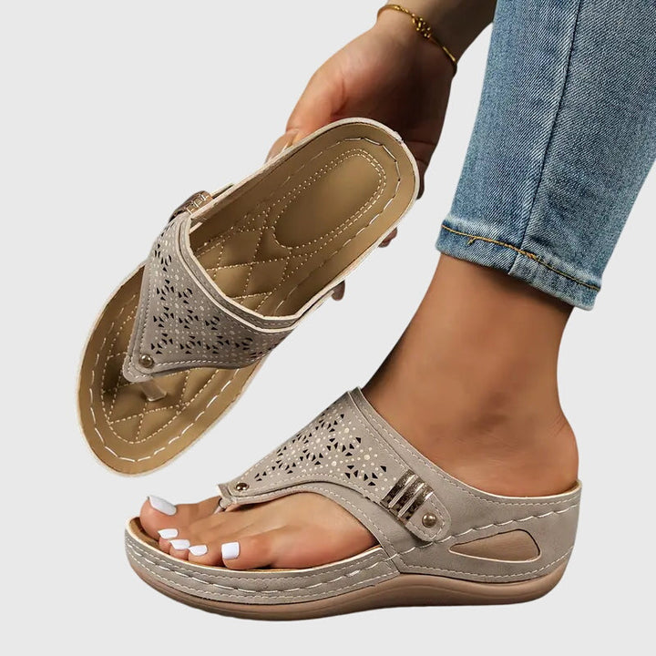Orthopädische Sandalen