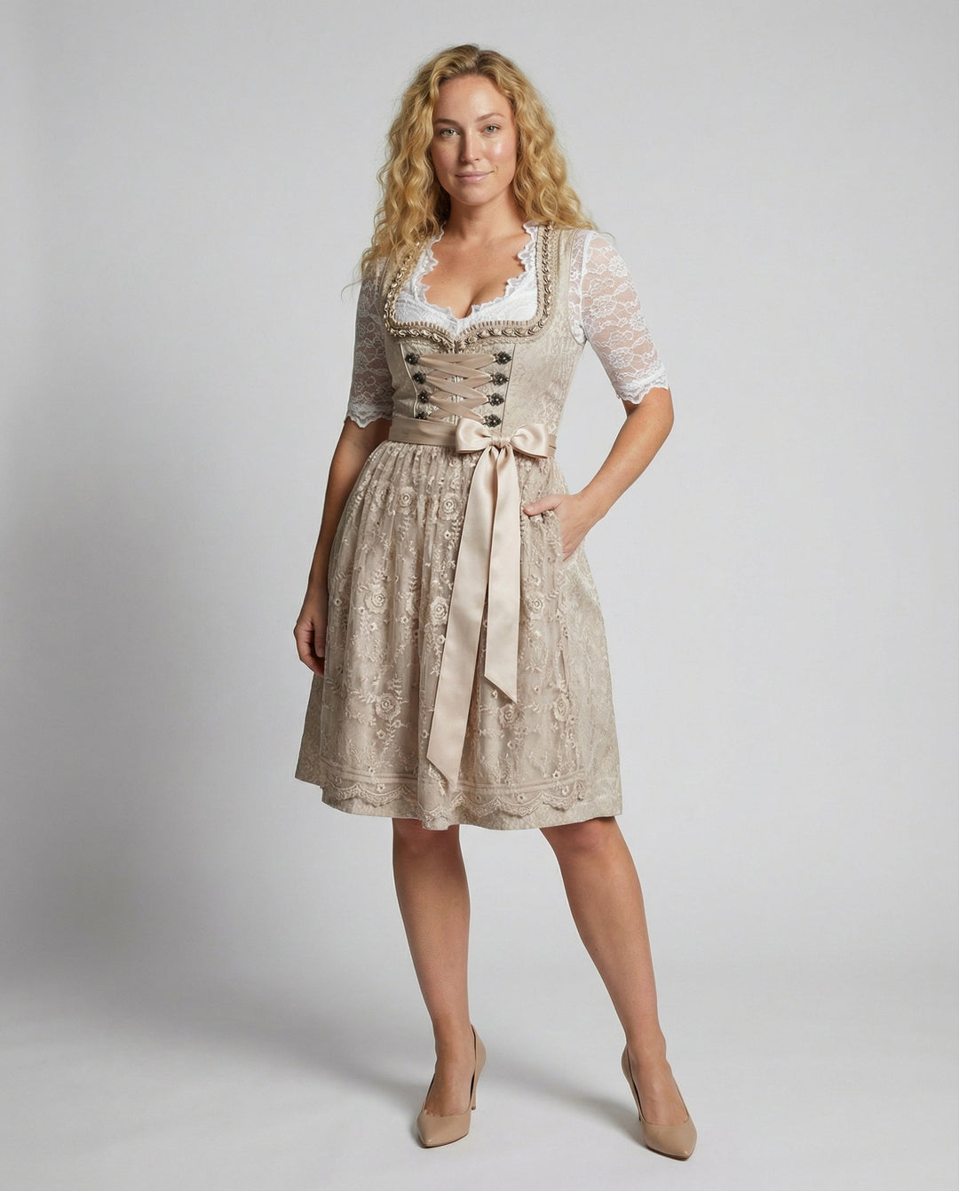 Traditionelles Dirndlkleid mit Schnürmieder für Oktoberfest | Zeitlos