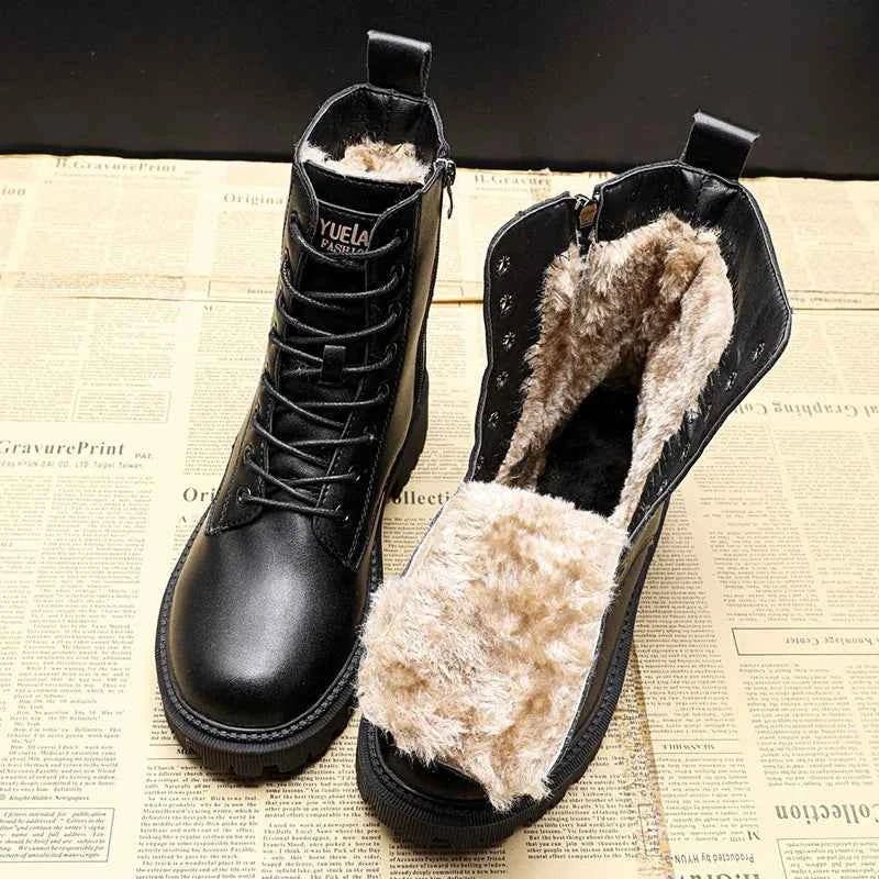 Schwarze Winterstiefel