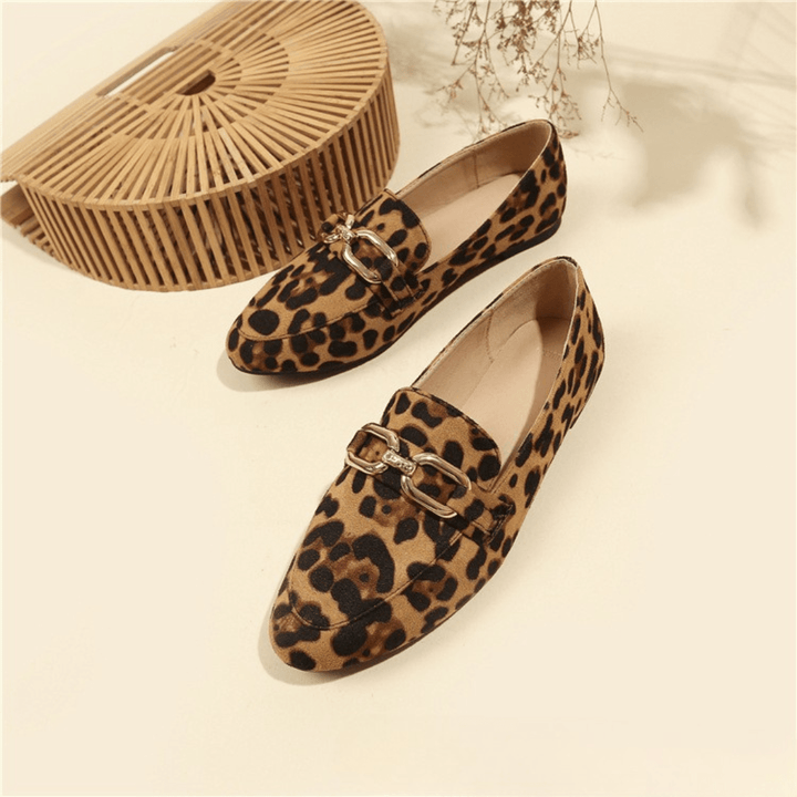 Loafer mit Animal Print & Gold-Detail