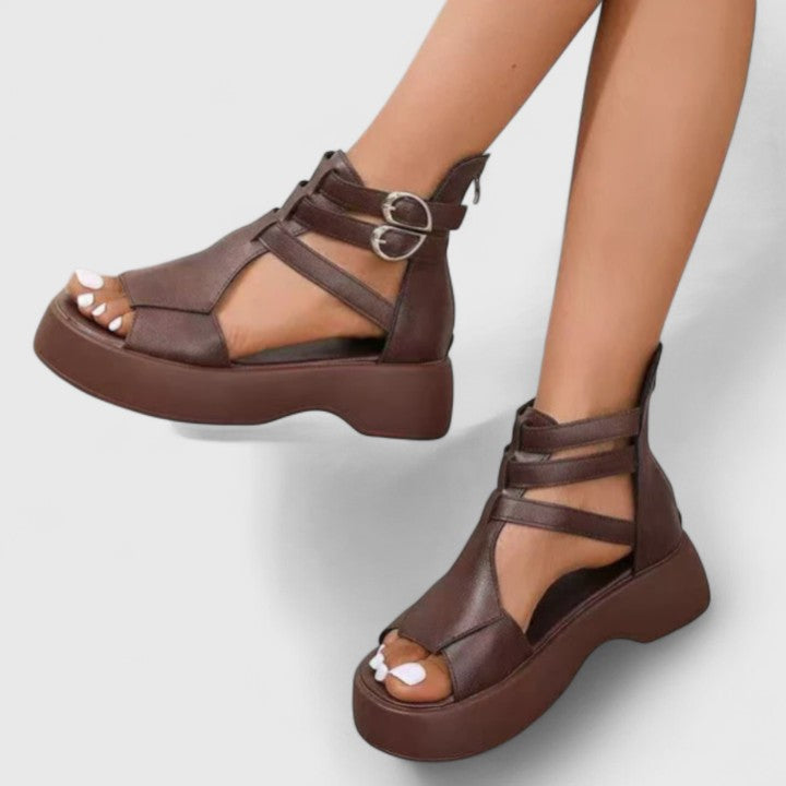 Orthopädische Sandalen