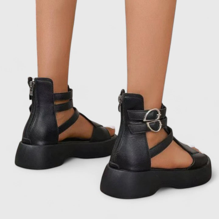 Orthopädische Sandalen